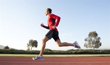 달리기는 남자의 힘을 향상시키는 훌륭한 운동입니다. 